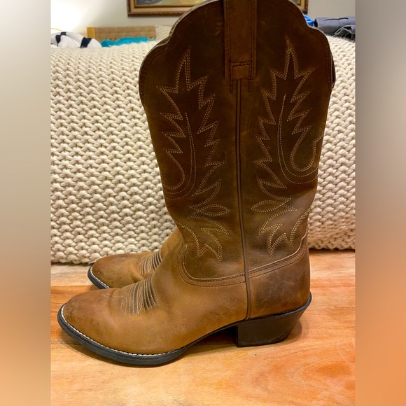 Ariat Shoes - Ariat Cowboy boot, women’s size 7
